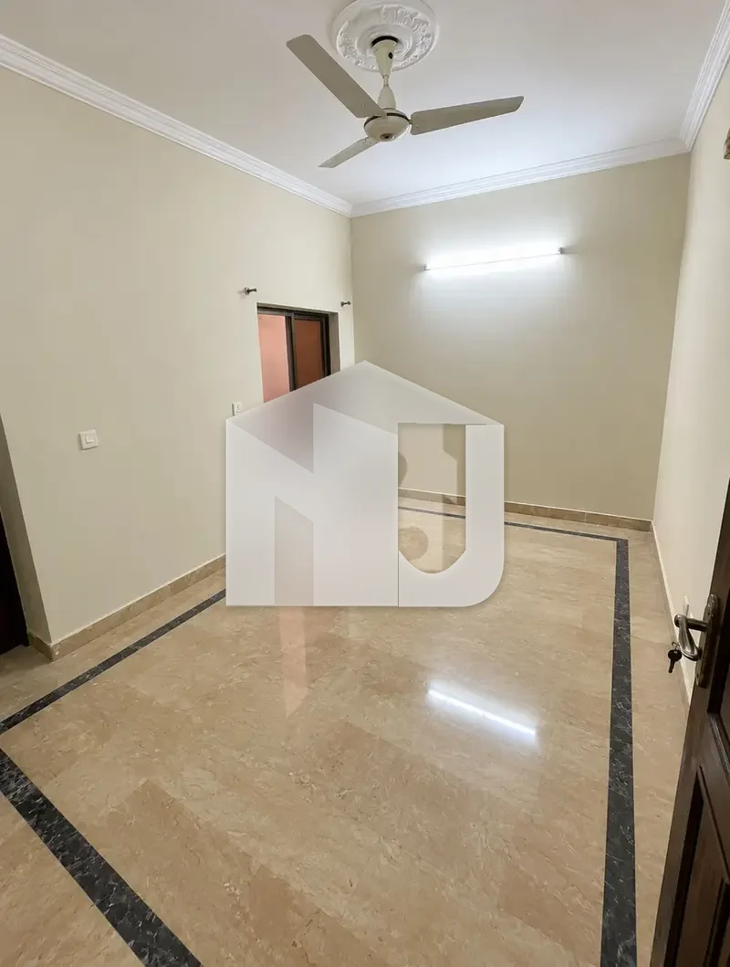 Beautiful 10 Marla Full House For Rent, photo 8