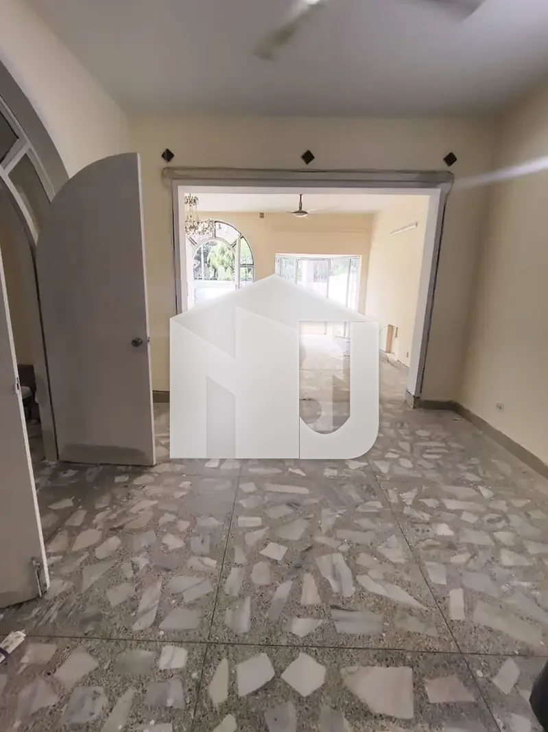 F-10 House for Rent 4 Bedrooms Servant Room, photo 2