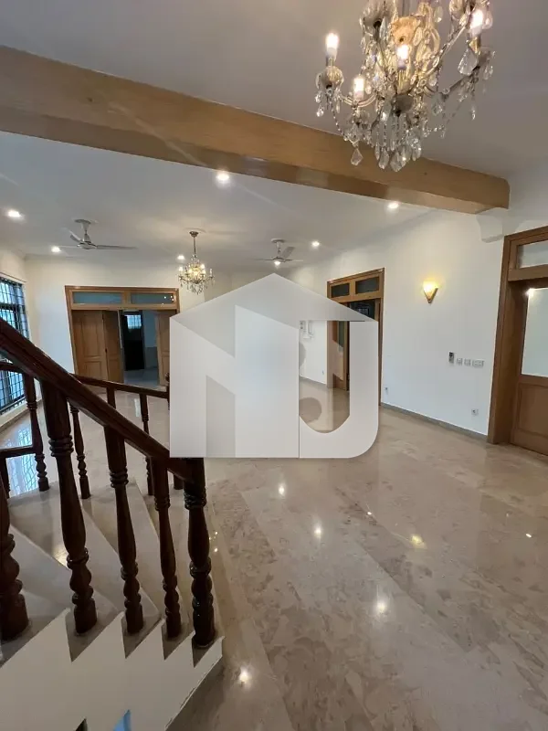 F-8 Beautiful House For Rent, photo 14