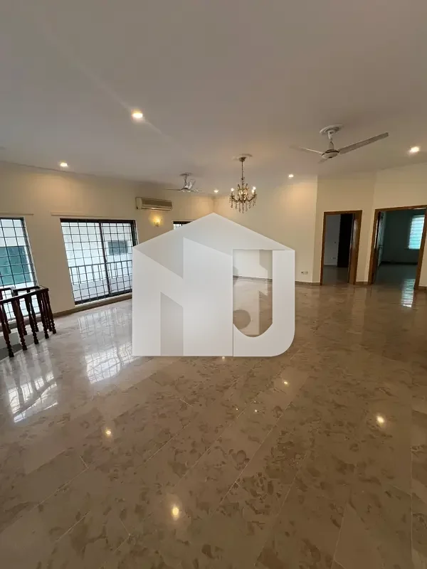 F-8 Beautiful House For Rent, photo 2