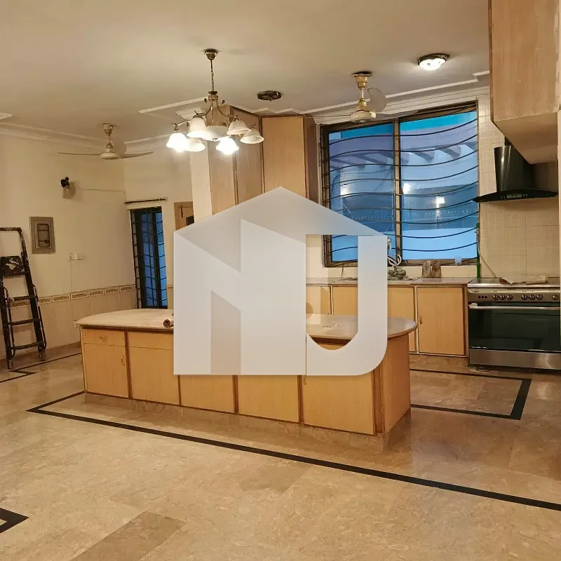 01 Kanal House Available For Rent, photo 29