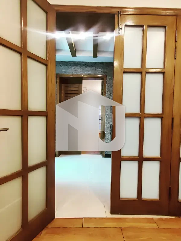 E-11/3 MPCHS 1 Kanal Triple Story House For Rent, photo 9