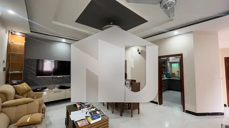 Luxury 10 Marla House for Rent in Bahria Enclave, photo 2