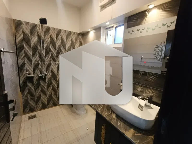 7 Marla Beautiful Brand New Double Storey House Available For Rent, photo 2