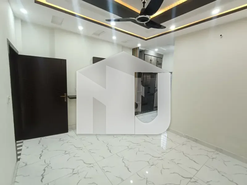 7 Marla Beautiful Brand New Double Storey House Available For Rent, photo 9