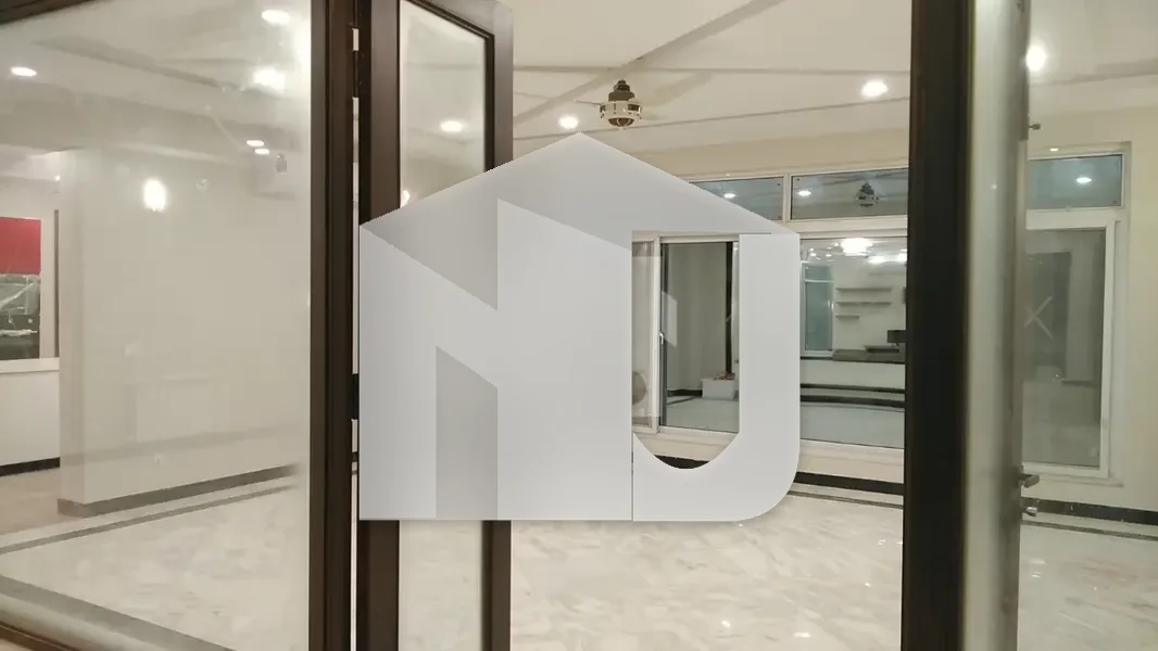 A Beautiful Well Designed House Is Available For Rent, photo 9