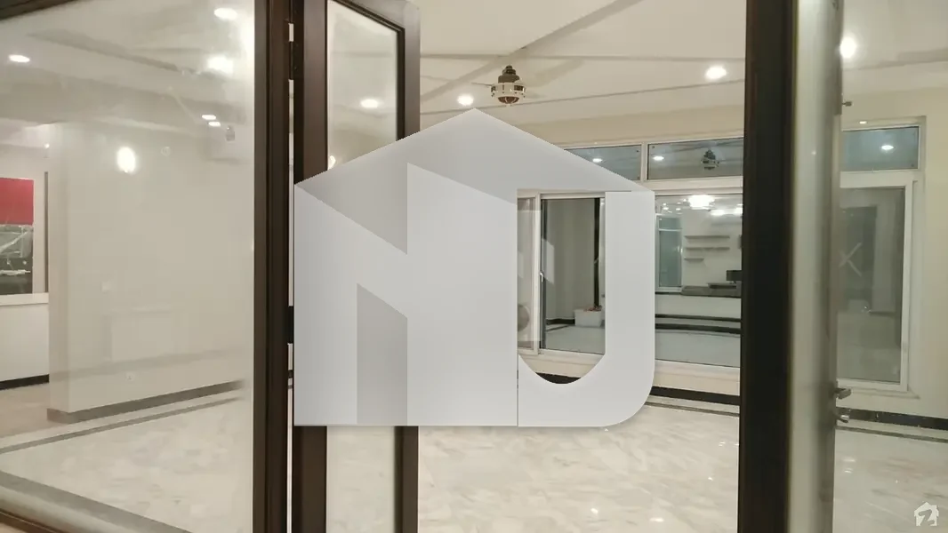 A Beautiful Well Designed House Is Available For Rent, photo 15