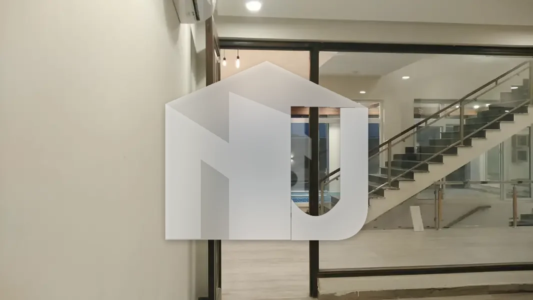 A Beautiful Well Designed House Is Available For Rent, photo 28