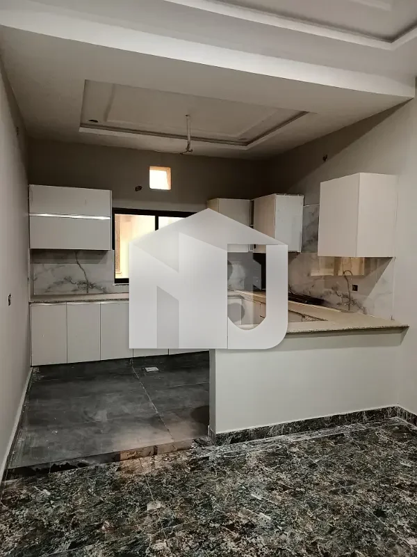 10 Marla House Available For Rent In G-13/2, photo 7
