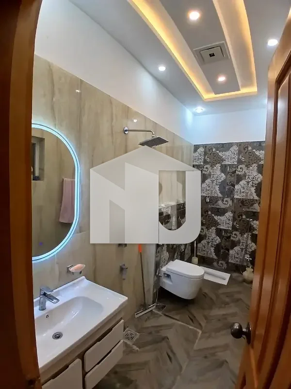 Luxury Brand New Furnished House F-7, photo 2