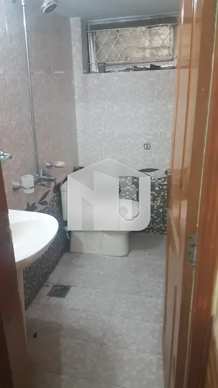 Neat and clean 2 storey full house near market and mosque on rent having 3 rooms with 2 baths, 1dd, 1 lounge, 1 kitchen, 1 store room. 1 electric meter , 1 gas meter, photo 21