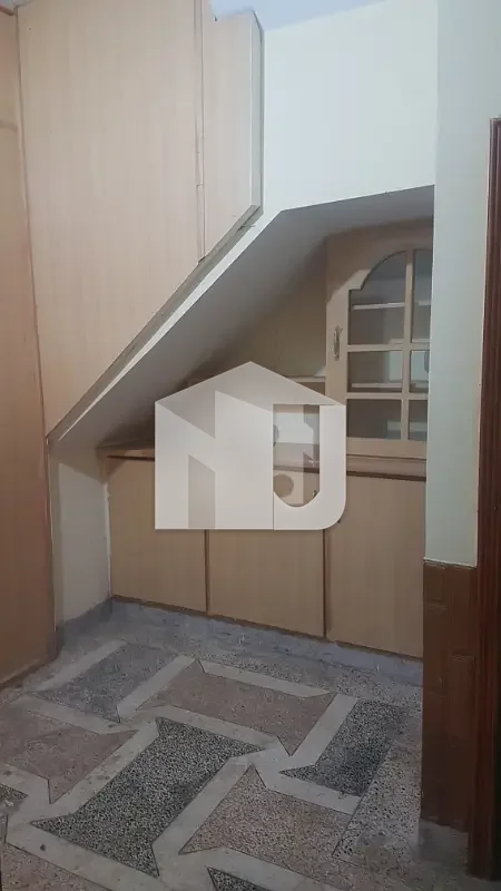 Neat and clean 2 storey full house near market and mosque on rent having 3 rooms with 2 baths, 1dd, 1 lounge, 1 kitchen, 1 store room. 1 electric meter , 1 gas meter, photo 20