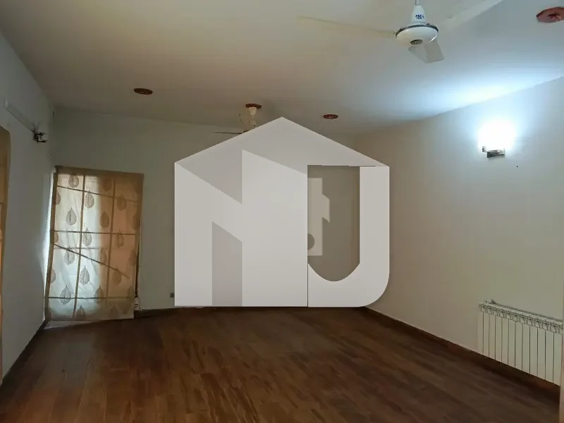 Investors Should Rent This House Located Ideally In I-8, photo 5