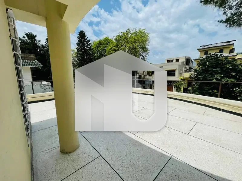 Beautiful House Available For Rent On Prime Location, photo 20