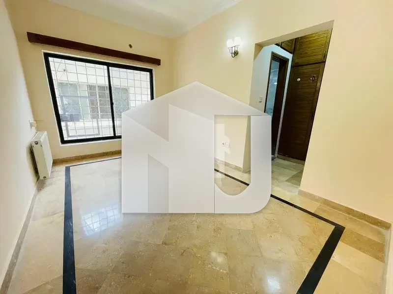 Beautiful House Available For Rent On Prime Location, photo 16