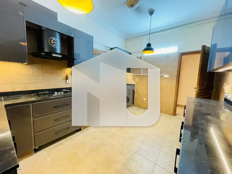 Beautiful House Available For Rent On Prime Location, photo 2