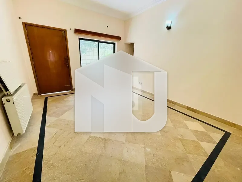 Beautiful House Available For Rent On Prime Location, photo 4