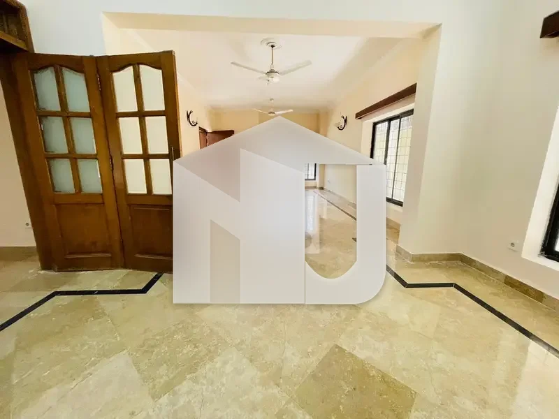 Beautiful House Available For Rent On Prime Location, photo 8