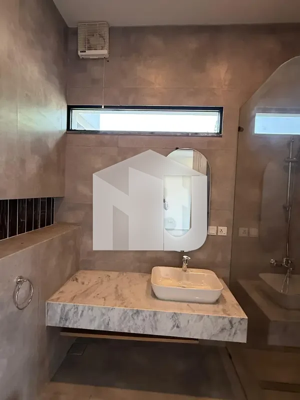 Well Maintained House For Rent In F-7, photo 19