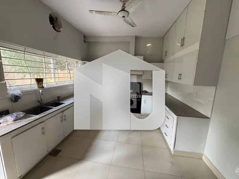 F-10 Beautiful House For Rent, photo 10
