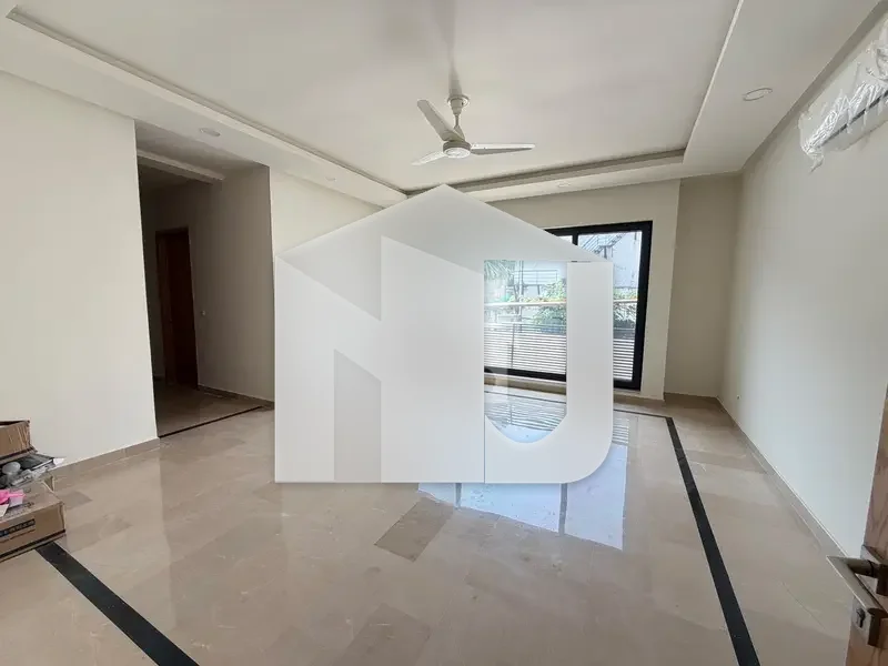 F-6 Beautiful And Luxurious House For Rent