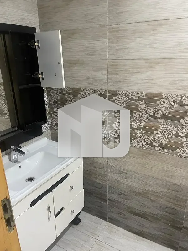 5 Marla Basement House Available For Rent, photo 5