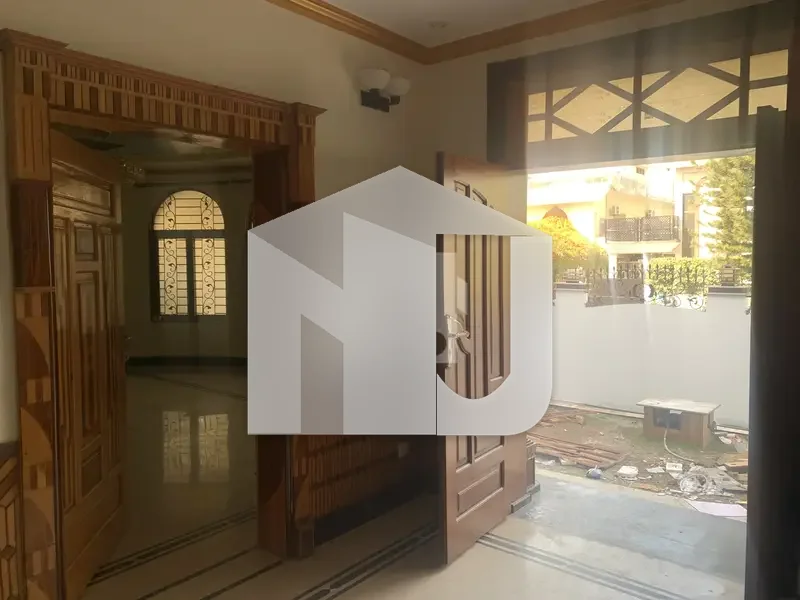 I 8 Triple Storey Corner House For Rent, photo 10