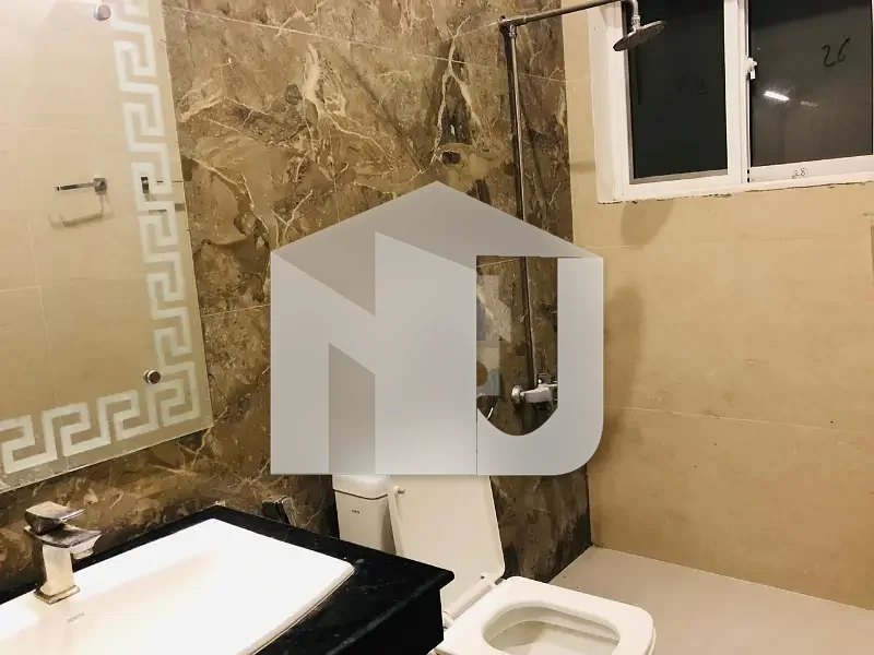 E11/4 1 Kanal Full House 9 Bedroom, photo 8