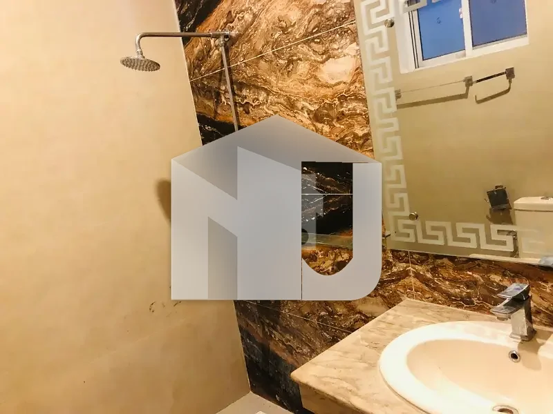 E11/4 1 Kanal Full House 9 Bedroom, photo 4