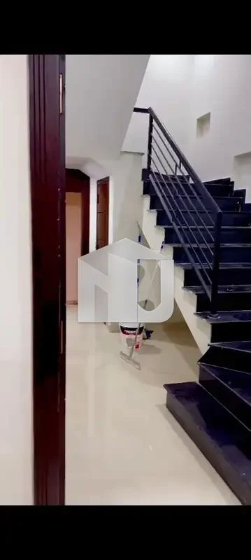 DHA-1 Sector A Kanal House For Rent, photo 3
