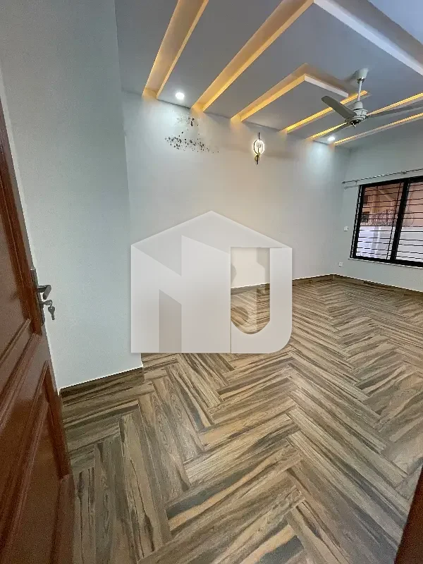 7 Marla Brand New Full House Available For Rent In G-13 Islamabad, photo 4