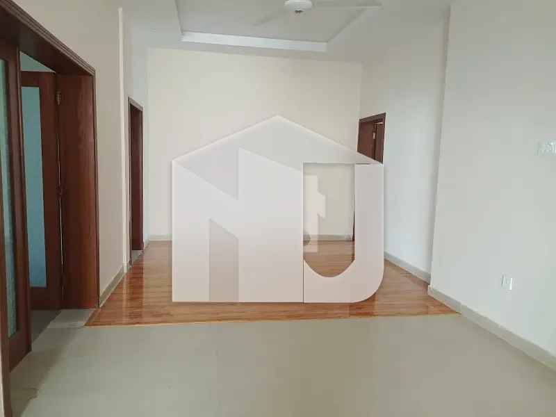 F-8 House For Rent - 5 Bedrooms - 533 Square Yard - Near Main Road, photo 17