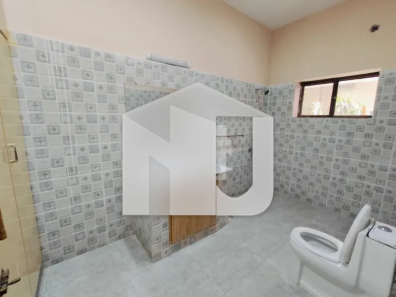 1 Kanal Full House for Rent in DHA Phase 2, Islamabad | 6 Bed Luxury Living A spacious and well-maintained 1 Kanal full house is available for rent in the prime location of DHA Phase 2, Islamabad. Ideally located near parks and commercial areas, this hou, photo 5