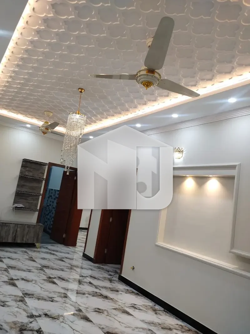1 Kanal Full House for Rent in DHA Phase 2, Islamabad | 6 Bed Luxury Living A spacious and well-maintained 1 Kanal full house is available for rent in the prime location of DHA Phase 2, Islamabad. Ideally located near parks and commercial areas, this hou, photo 4