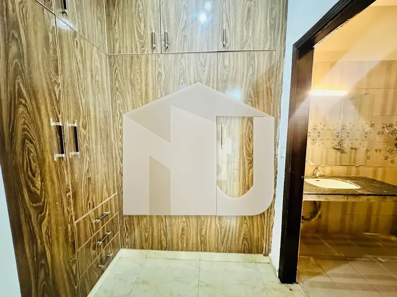 1 Kanal Full House for Rent in DHA Phase 2, Islamabad | 6 Bed Luxury Living A spacious and well-maintained 1 Kanal full house is available for rent in the prime location of DHA Phase 2, Islamabad. Ideally located near parks and commercial areas, this hou, photo 15