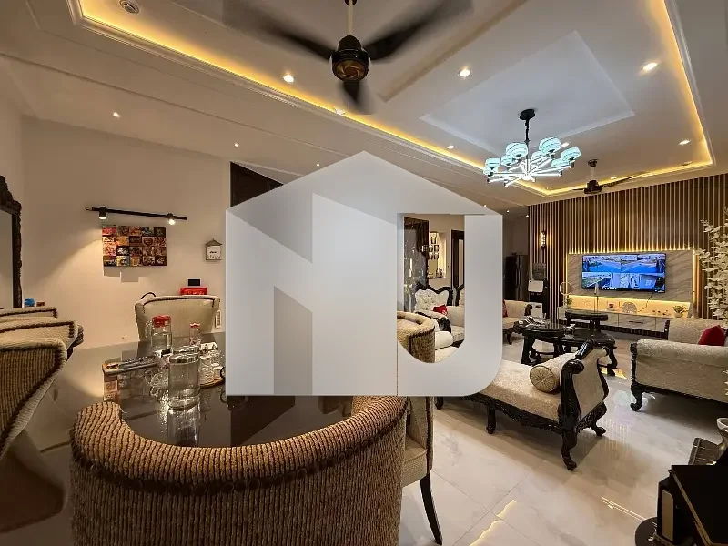 12 Marla Fully Furnished Designer House Available For Rent, photo 3