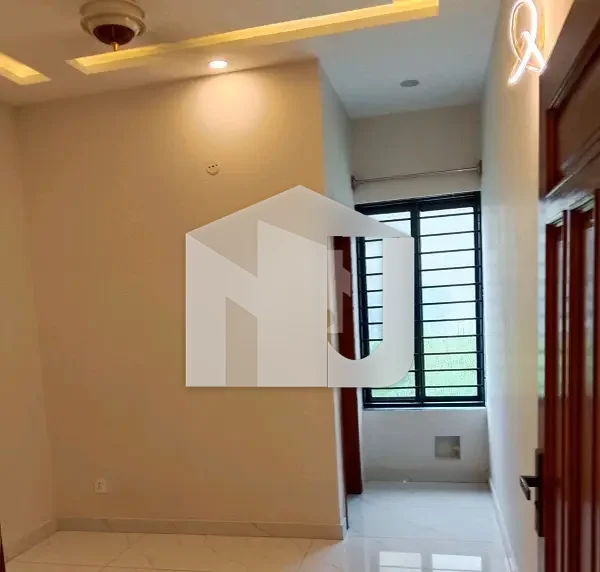 4 Marla House For Rent In D-12, photo 5