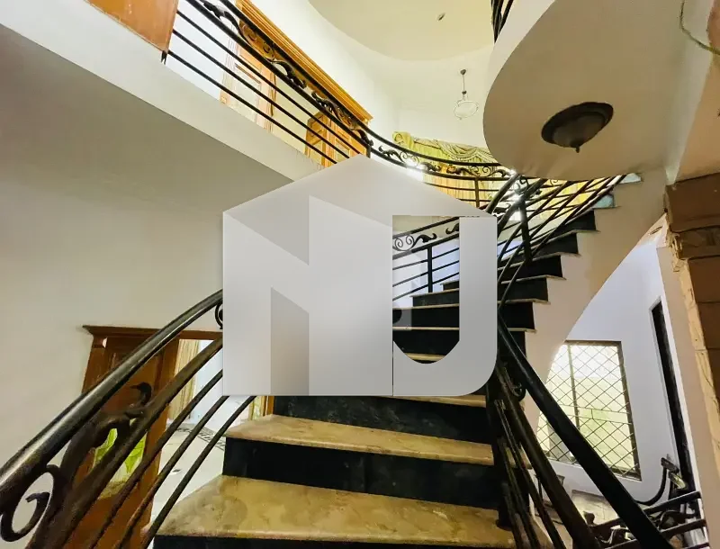 Spacious 5-Bedroom House For Rent In F-8 Islamabad 1 Kanal, photo 14