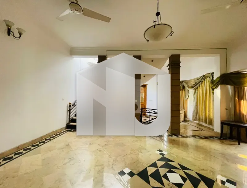 Spacious 5-Bedroom House For Rent In F-8 Islamabad 1 Kanal, photo 4