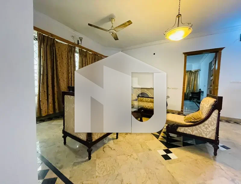 Spacious 5-Bedroom House For Rent In F-8 Islamabad 1 Kanal, photo 2