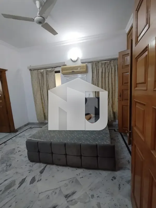 Spacious 5-Bedroom House For Rent In F-8, Islamabad, photo 8