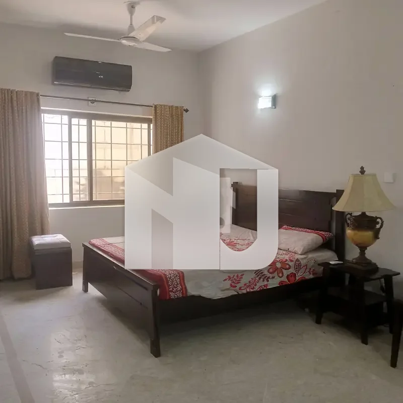 Fully Furnished 4-Bed House for Rent in F-6 Islamabad, photo 16