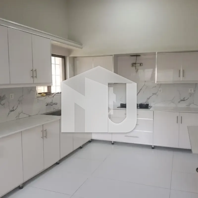Fully Furnished 4-Bed House for Rent in F-6 Islamabad, photo 25
