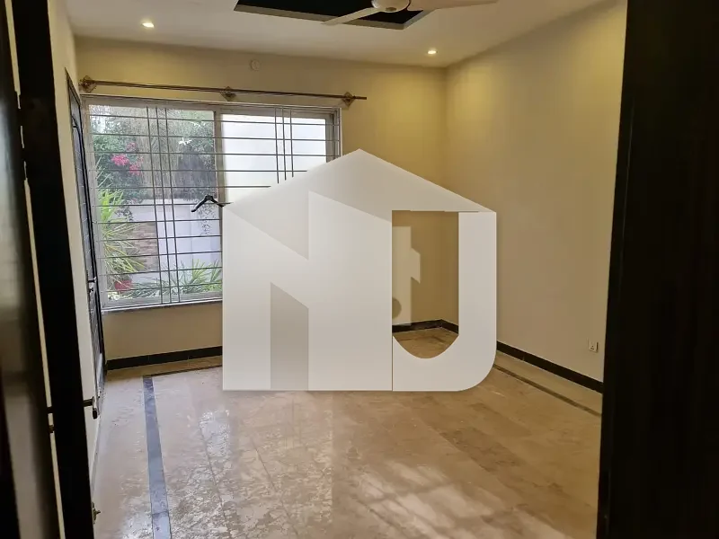 Ground Portion Available For Rent, photo 5
