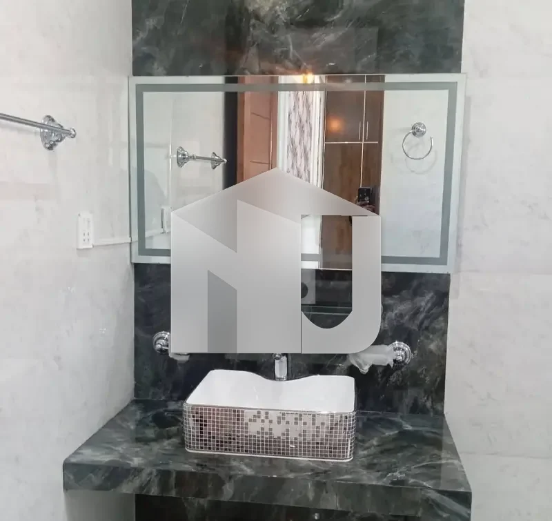 8 Marla Full House Available For Rent In Faisal Town (F-18), photo 8