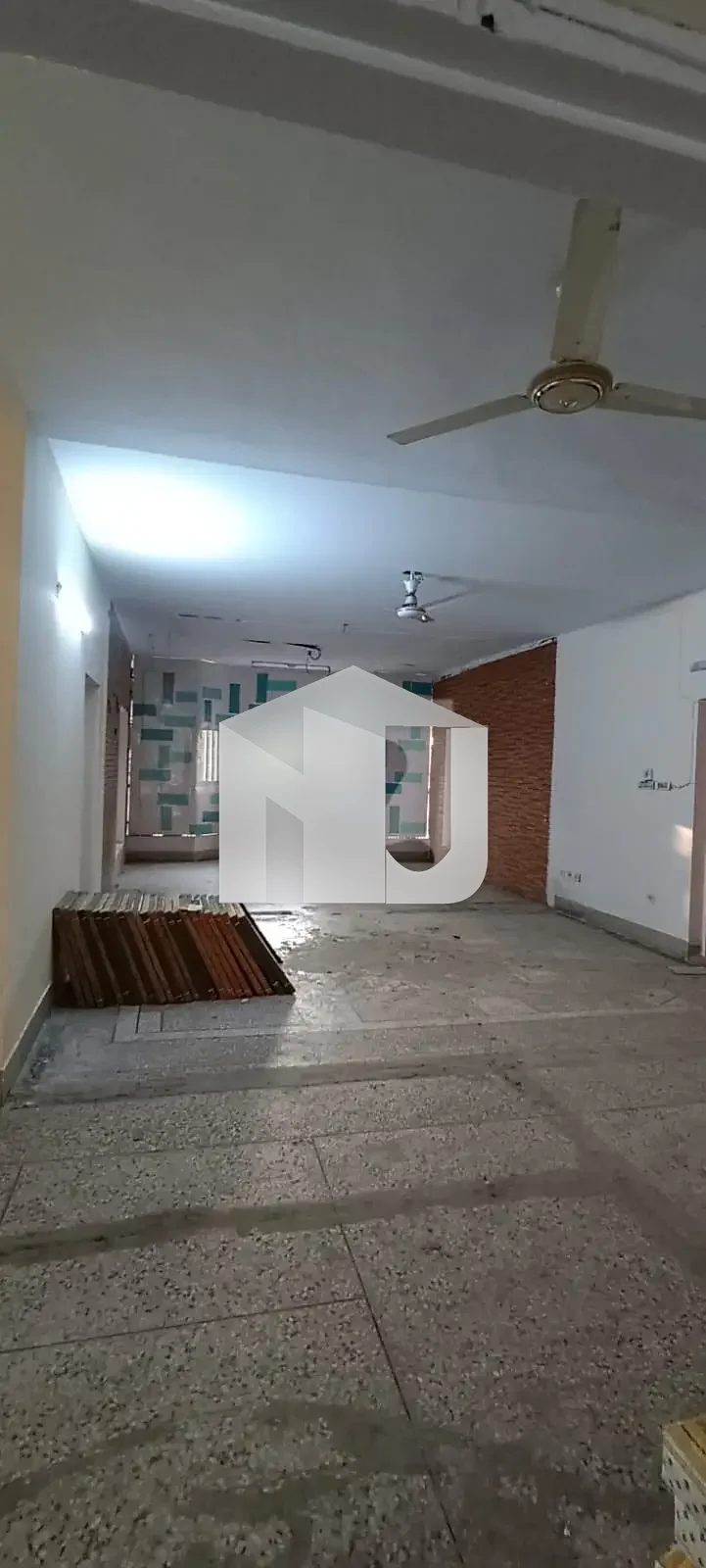 2 Kanal Commercial House For Rent, photo 18