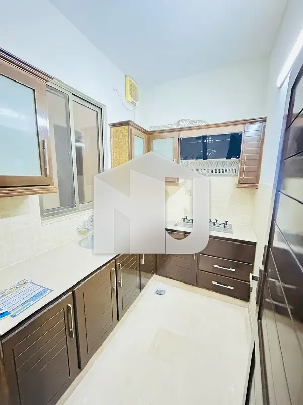 BEAUTIFUL LOCATION HOUSE AVAILABLE FOR RENT IN SECTOR D-12 ISLAMABAD, photo 3