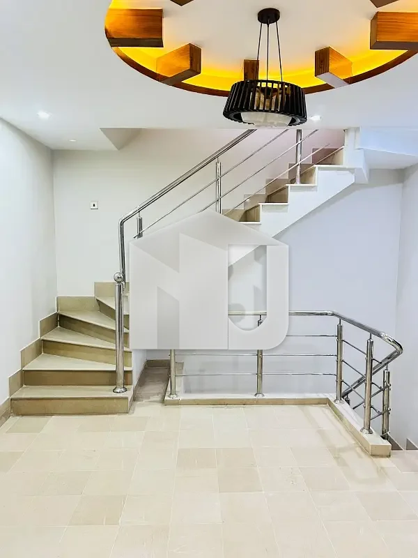 BEAUTIFUL LOCATION HOUSE AVAILABLE FOR RENT IN SECTOR D-12 ISLAMABAD, photo 7