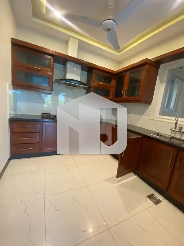 8 Marla Triple Storey Brand New Condition Luxury Designer House Available For Rent In D12 Near To Markaz & Family Park, photo 18