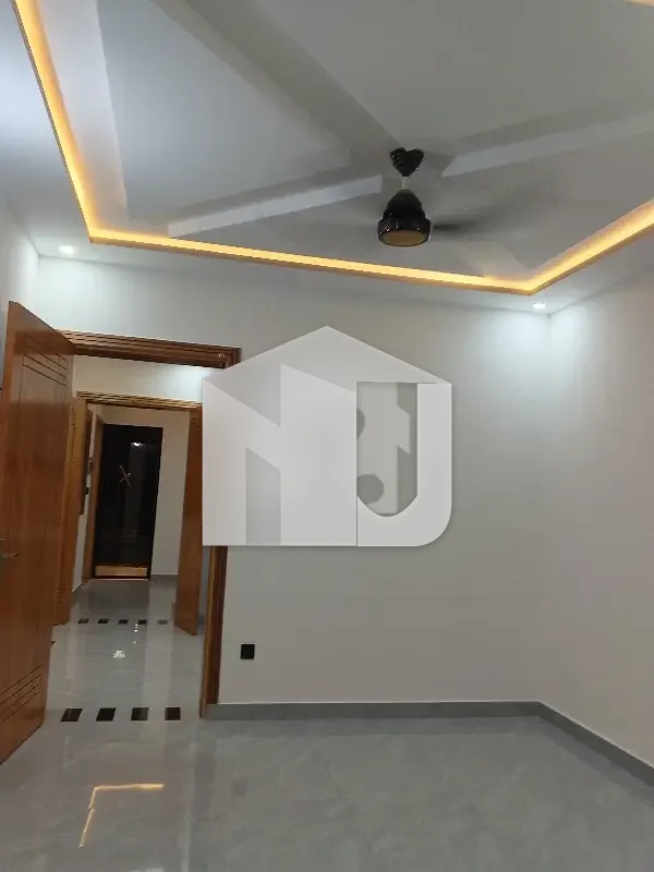 BEAUTIFUL BRAND NEW FULL HOUSE AVAILABLE FOR RENT., photo 12